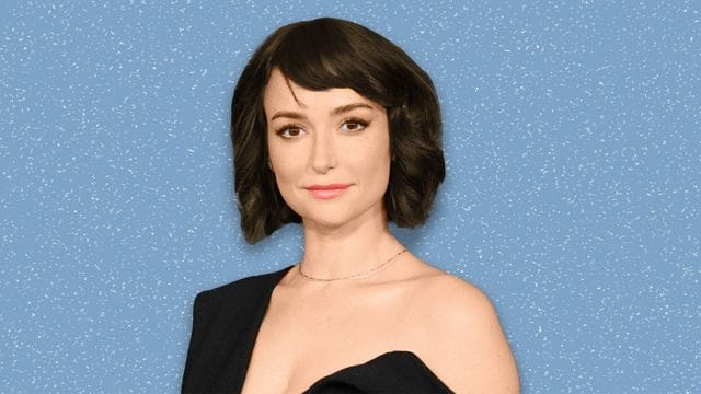  Who is Milana Vayntrub Dating: Know About Her Mysterious Lover and Her Sexual Orientation