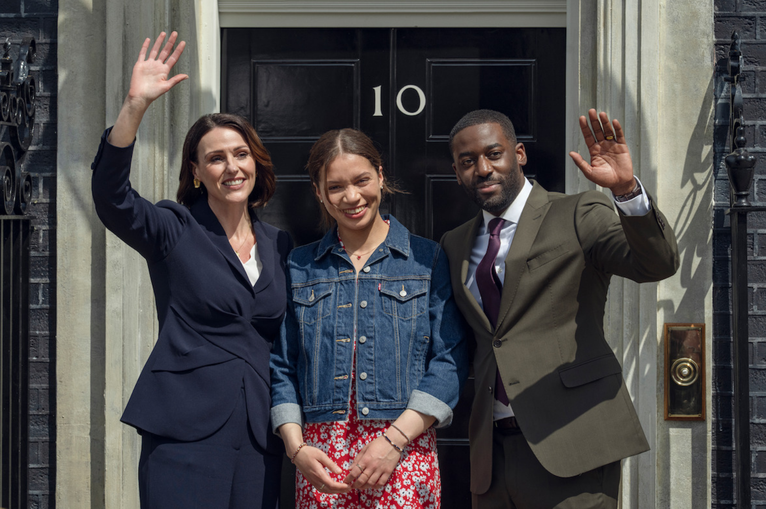 Hostage limited series on Netflix featuring Suranne Jones & Julie Delpy