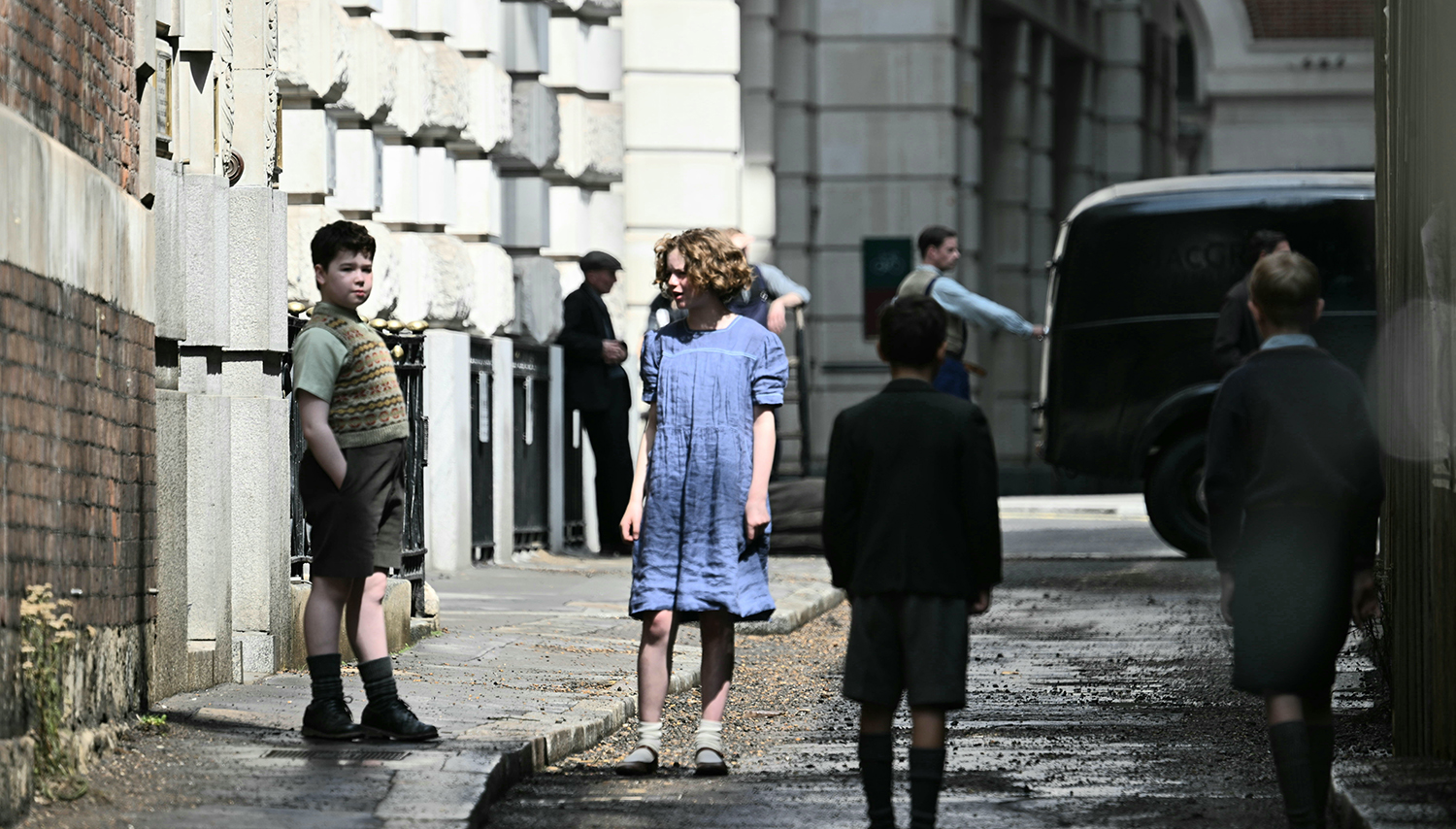 More Behind the Scenes Snaps for Narnia Movie Netflix